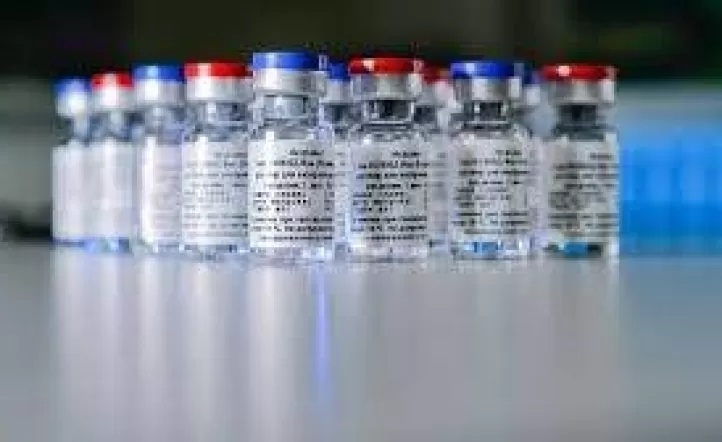 Llegaron más de 200.000 vacunas de Astrazeneca