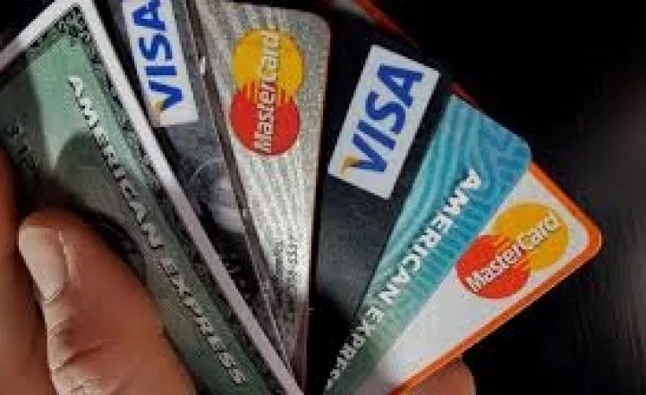 Legislatura porteña eliminó impuesto a las tarjetas de crédito