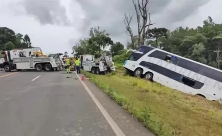 Micro chocó en Brasil, cinco argentinos muertos