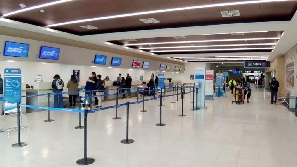 A días de semana santa hay preocupación ¿Paran los aeropuertos?