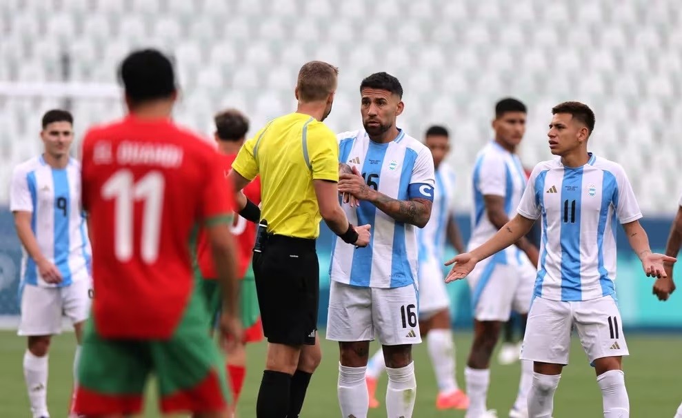 Tras el escandaloso final de Argentina-Marruecos, la AFA presentó un reclamo formal
