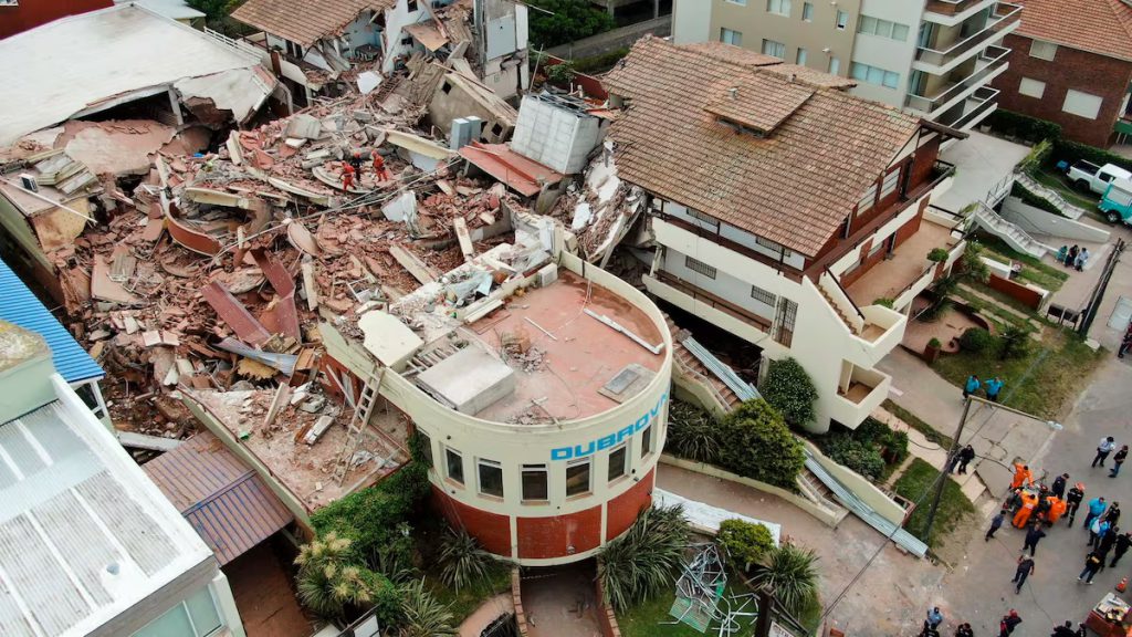 Un turista entre los muertos por el derrumbe en Villa Gesell