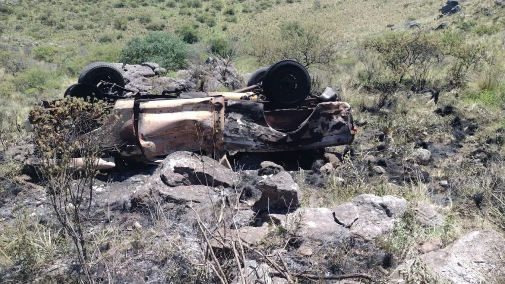 Córdoba, un hombre de 90 años falleció tras caer con su camioneta desde un barranco