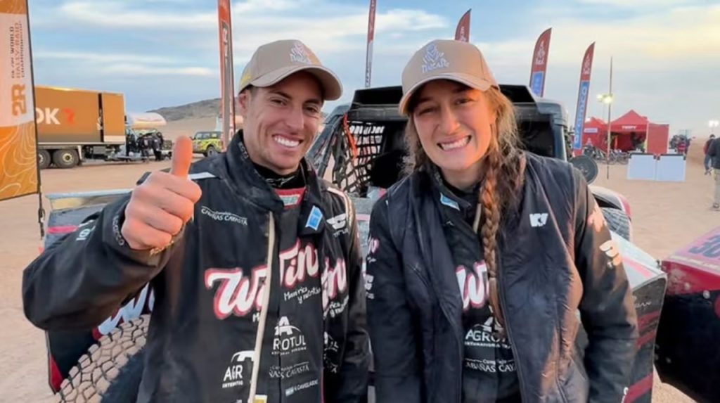 Afortunados en el amor y en el deporte, la pareja Argentina Nicolás Cavigliasso y Valentina Pertegarini salieron campeones en el Rally Dakar 2025